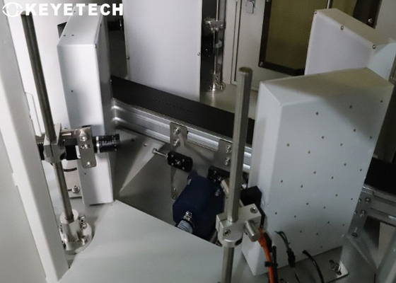 Algoritmo vuoto di AI della bottiglia del rum che ordina il sistema di ispezione del cappuccio