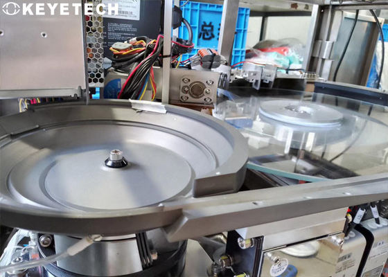 Macchina per l'ispezione del tappo in gomma e plastica senza lavoro con sistema di visione AI